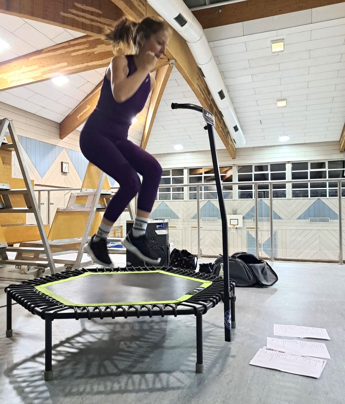 Jumping Light 2
